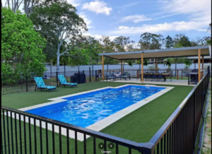 standard aluminium pool fence in black